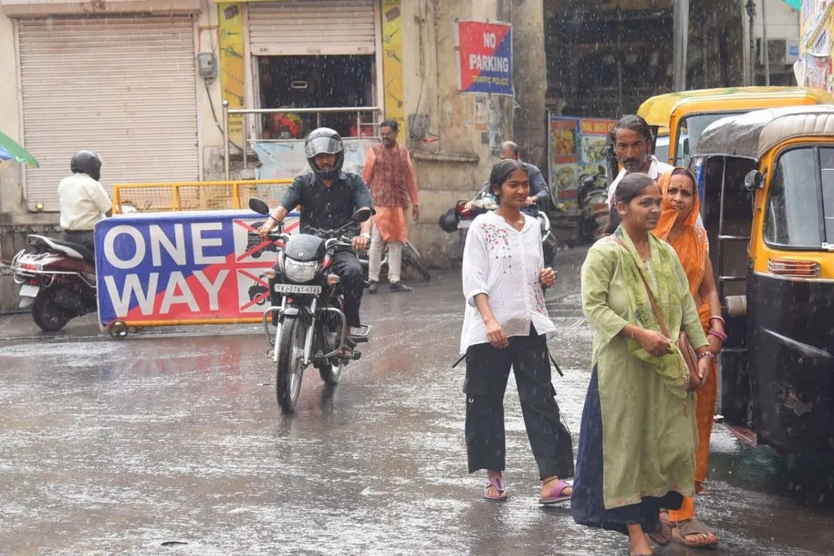 Weather Alert: राजस्थान में भीषण गर्मी, 21 जिलों में अलर्ट जारी, 28 अप्रेल से बदलेगा मौसम