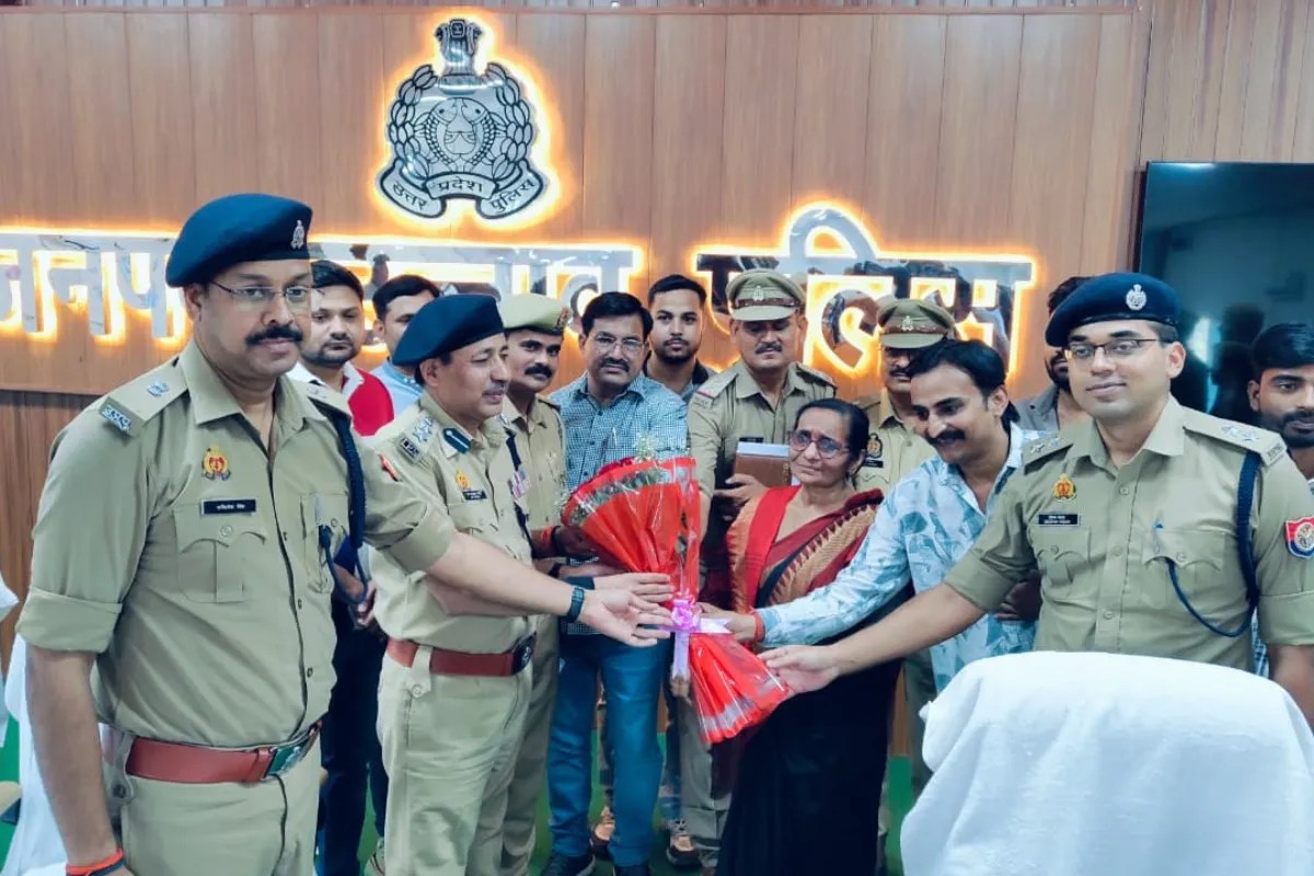 किरायेदार ने चुराए 20 लाख के जेवर तो निकले थे आंसू, अब बरामदगी पर एसएसपी के सामने नम हुई आंखें