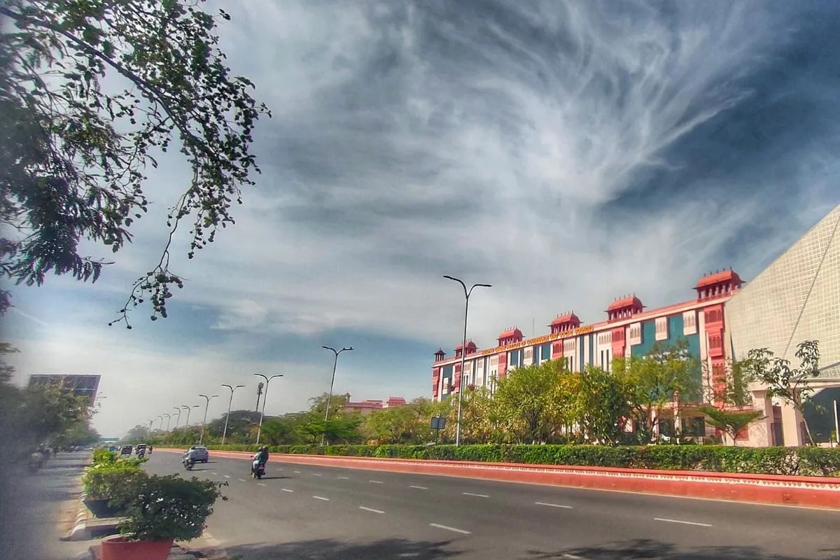 Hailstorm Alert: देर रात मौसम विभाग की चेतावनी, राजस्थान के 9 जिलों में बारिश और ओलावृष्टि की संभावना