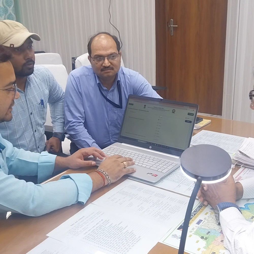 सेल्फ एन्युमरेशन पोर्टल खुला, डीएम ने की शुरुआत:बोले- नागरिक ऐप-पोर्टल से खुद कर सकेंगे अपने मकान की गणना