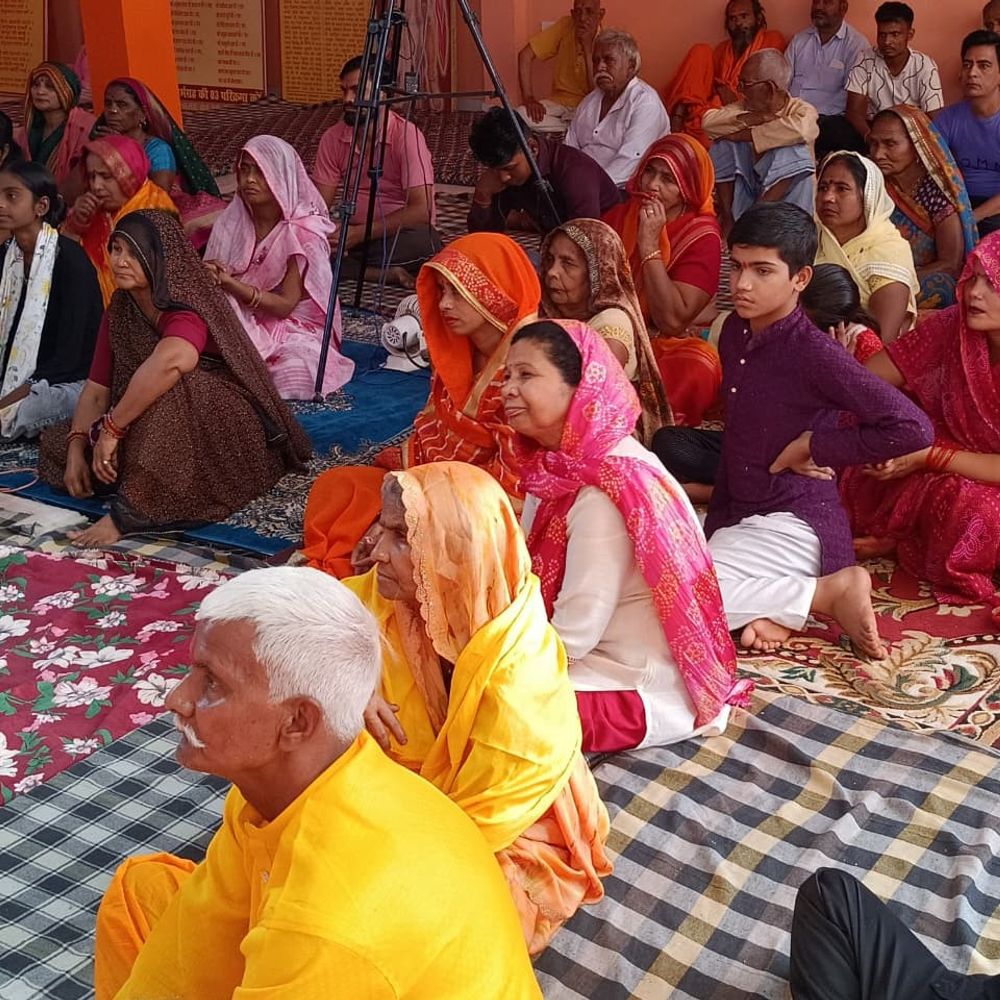 बिधनू के कष्टभंजन हनुमंत सिद्ध धाम में श्रीमद्भागवत कथा:तीसरे दिन चन्द्रेश महाराज बोले- निष्काम भक्ति से जन्म-मरण होता है सार्थक