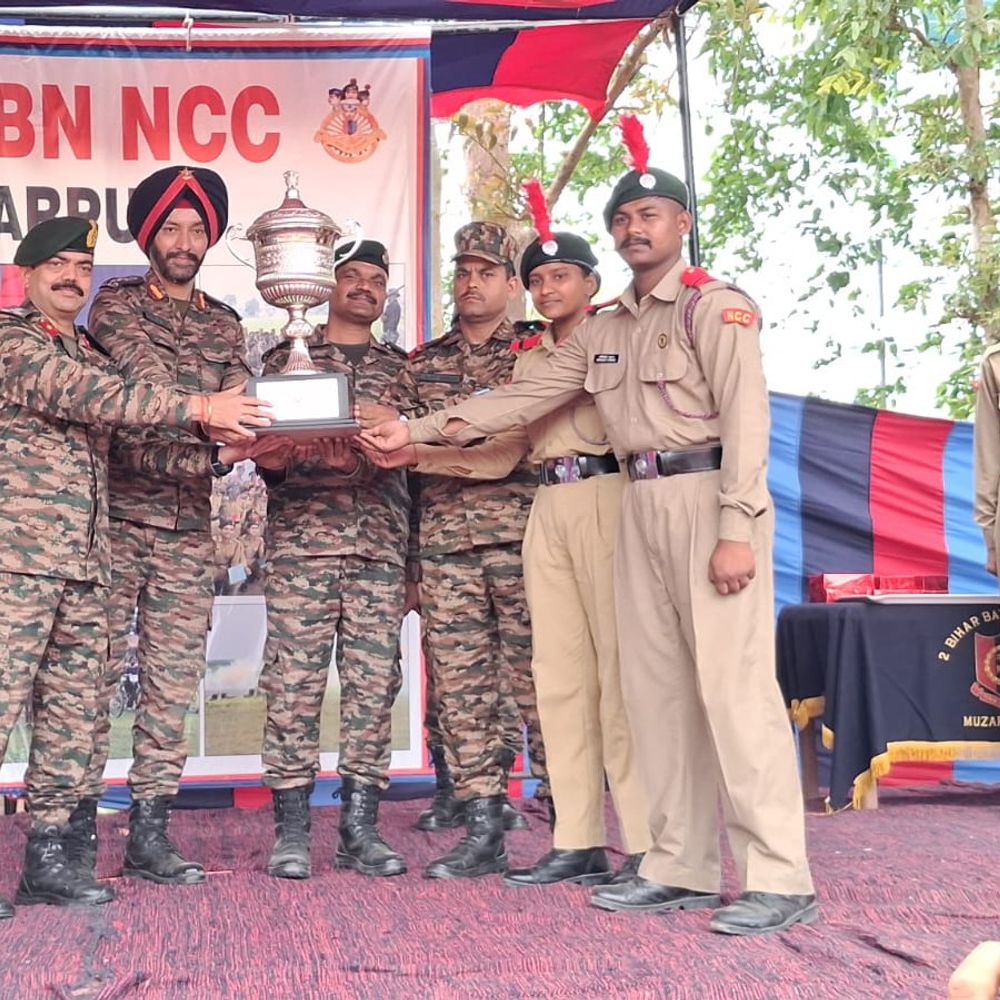 हंटर ग्रुप बना एनसीसी शिविर का ओवरऑल विनर:सुरसंड में पुरस्कार वितरण समारोह संपन्न, कैडेट्स हुए सम्मानित