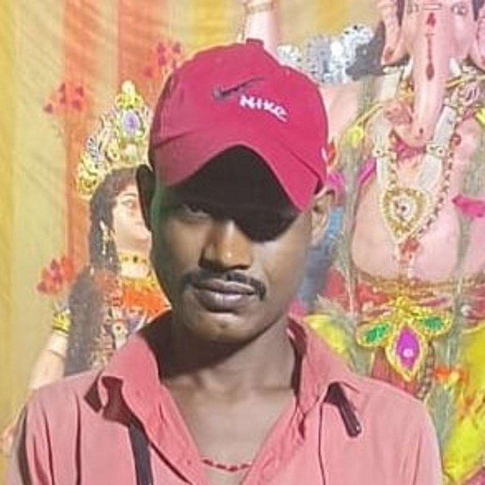 ईंट लदे ट्रैक्टर ने युवक को कुचला, मौके पर मौत:शेखपुरा में पैदल बाजार जाने के दौरान हादसा, चालक गिरफ्तार