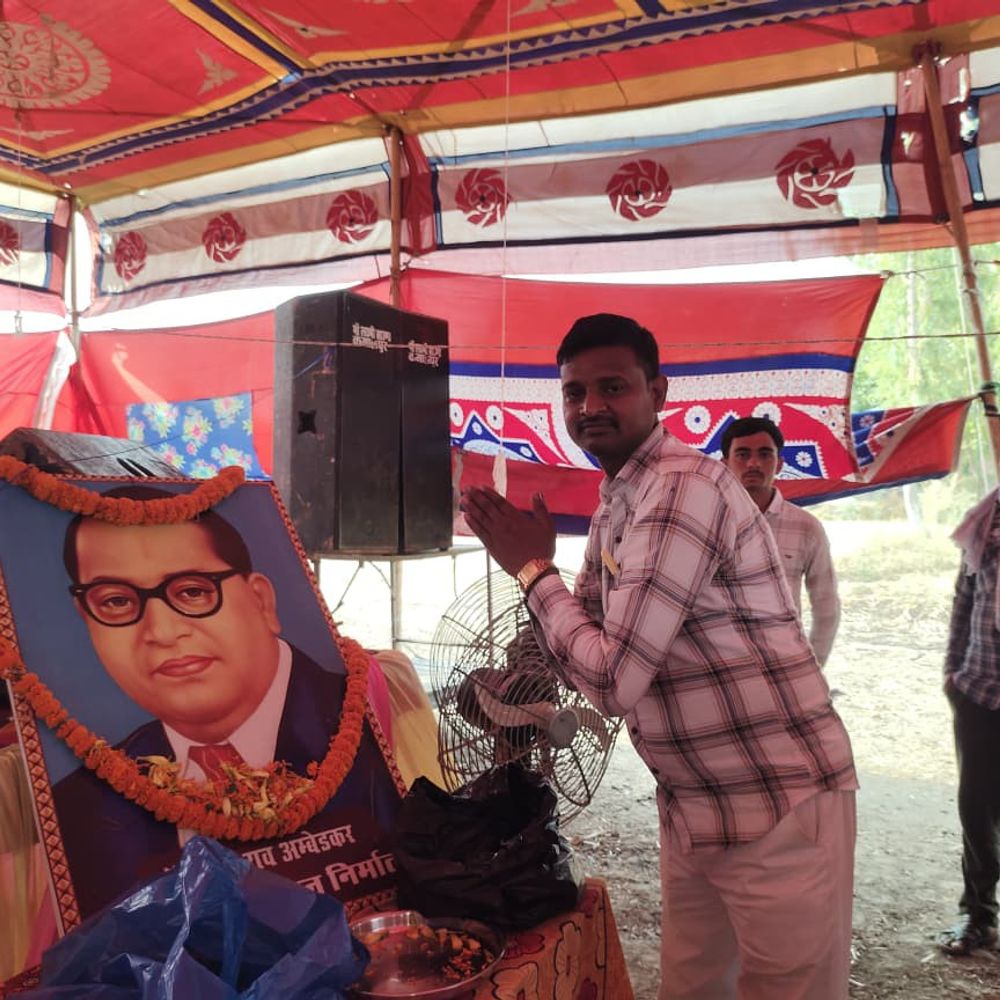 लहुआरा में अंबेडकर जयंती मनाई गई:लोगों ने श्रद्धांजलि अर्पित किया, बाबा साहेब के कार्यों पर चर्चा की