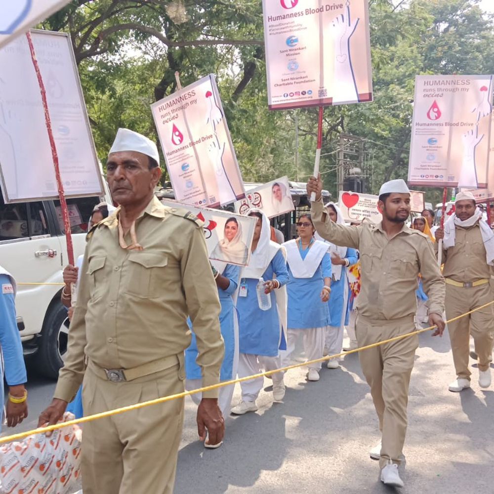 गयाजी में 24 अप्रैल को लगेगा रक्तदान शिविर:मार्च निकाल कर आज लोगों को दी जानकारी, कहा- हॉस्पिटल में ब्लड की कमी है
