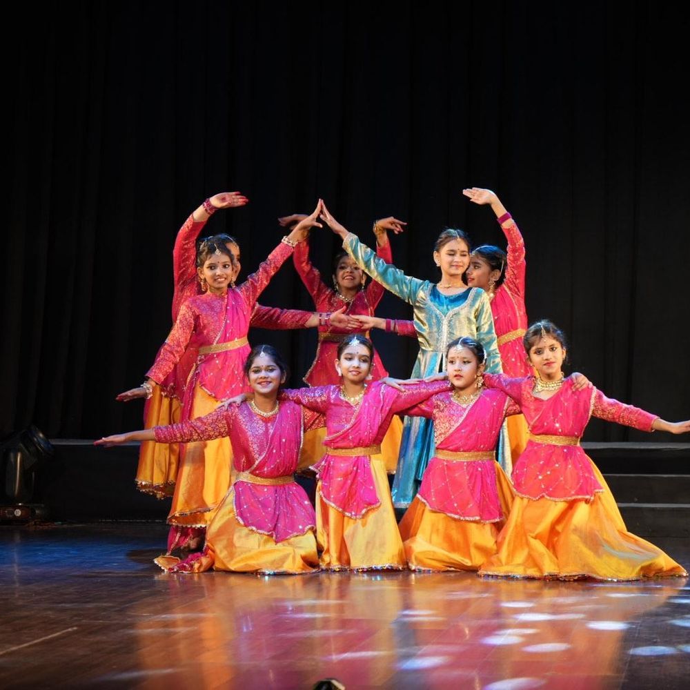 लखनऊ में ‘परम्परा 2026’ संगीत-नृत्य कार्यक्रम आयोजित:कला मंडपम में डॉ. आकांक्षा श्रीवास्तव के शिष्यों ने दी प्रस्तुति