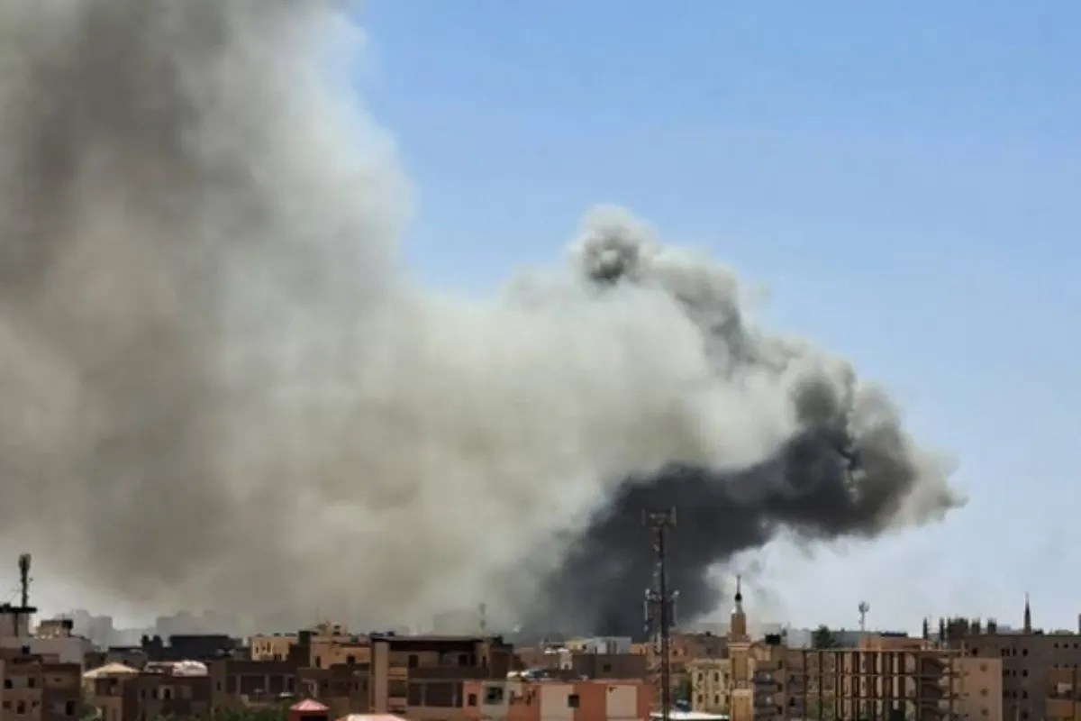 सेना ने की एयरस्ट्राइक, सूडान में 56 लोगों की मौत और 107 घायल