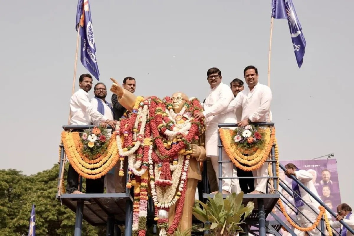 आंबेडकर जयंती पर हुब्बल्ली में श्रद्धा का संगम, स्टेशन रोड और किम्स परिसर में प्रतिमाओं पर माल्यार्पण
