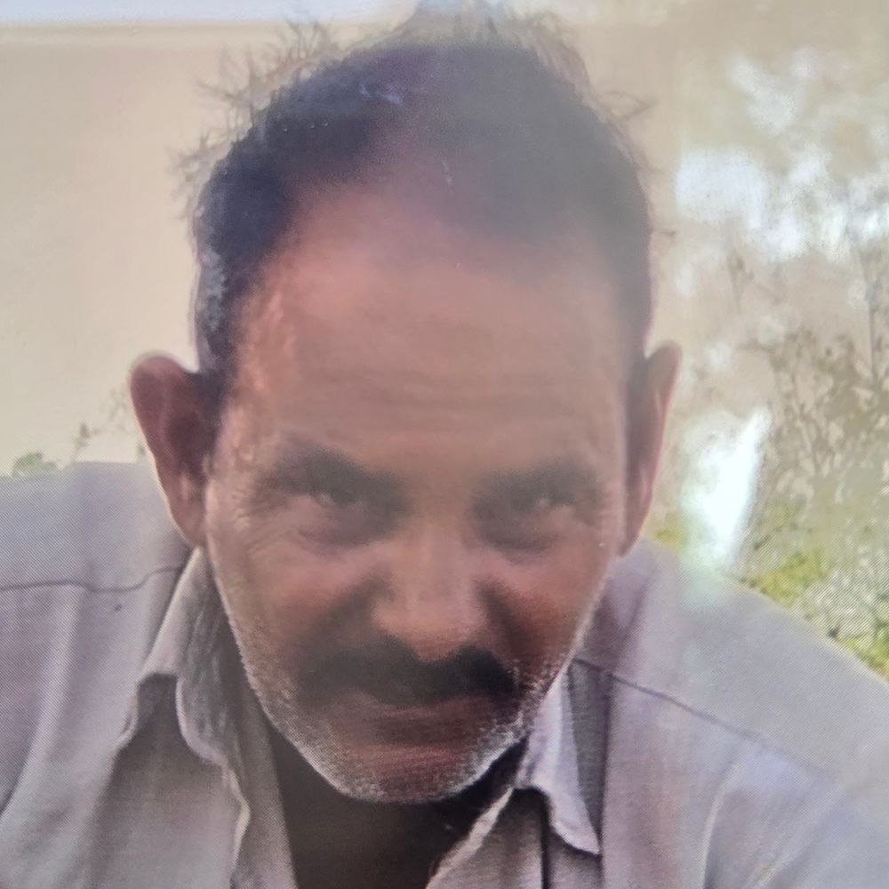 अबोहर में खेत में जुताई करते हादसा, किसान की मौत:काम रोककर कुछ देर खड़ा था, अचानक चल पड़ा ट्रैक्टर, ऊपर से गुजर गया