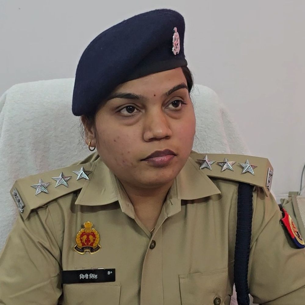 उन्नाव साइबर पुलिस ने 35 लाख रुपये कराए वापस:मेट्रोमोनियल फ्रॉड में ठगी की शिकार महिला को मिली राहत