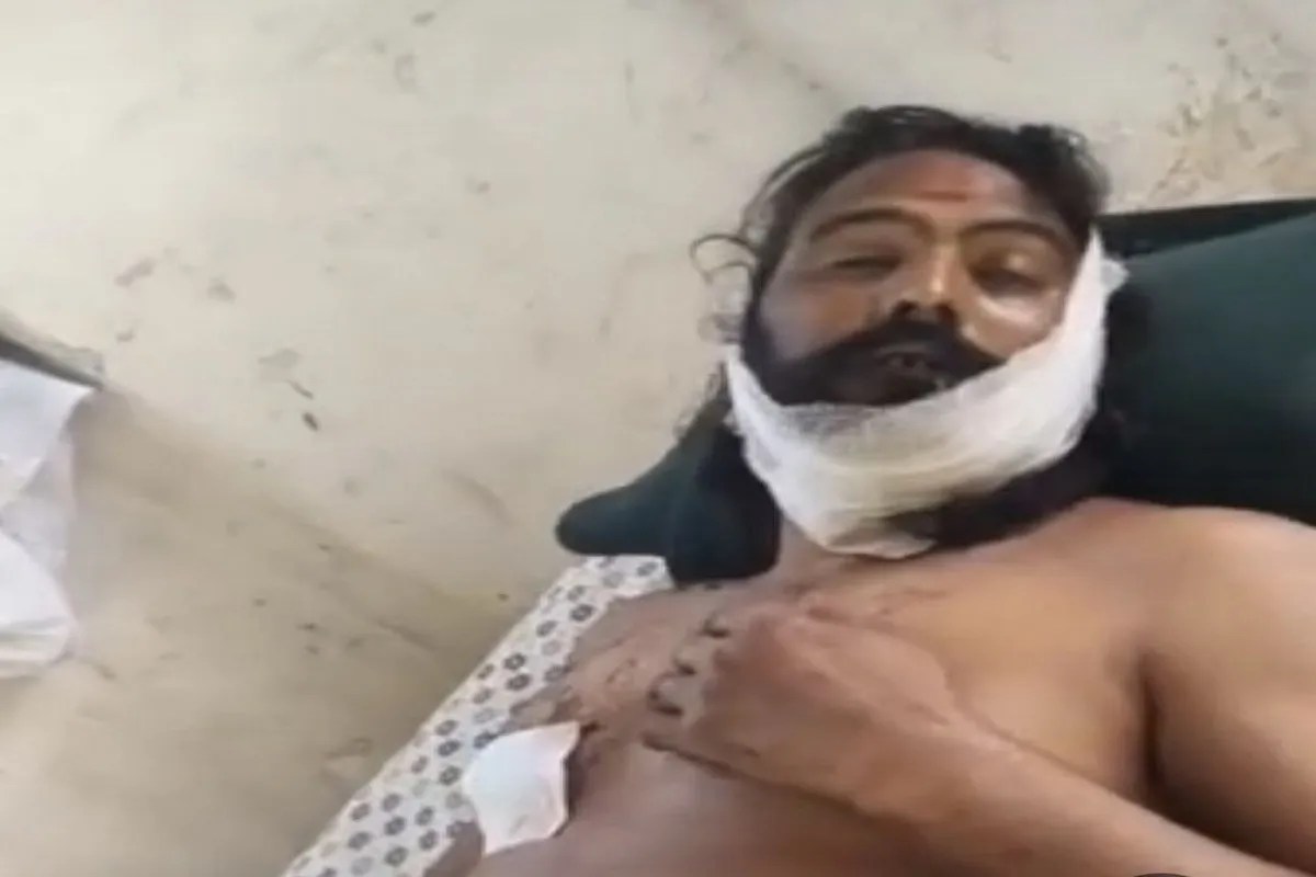 मंदिर की गददी का रटटा:सेवादार को गले और पसली में चाकू घोंपे