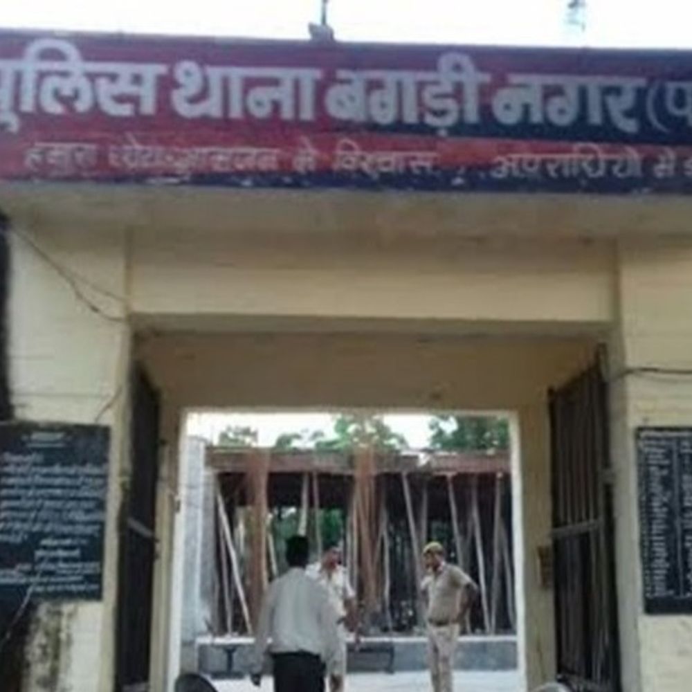 32लाख के गहने चोरी, शक भतीजी और उसके पति पर:25 दिन बाद भी पुलिस ने नहीं पकड़े आरोपी, पीड़ित पहुंचा एसपी ऑफिस