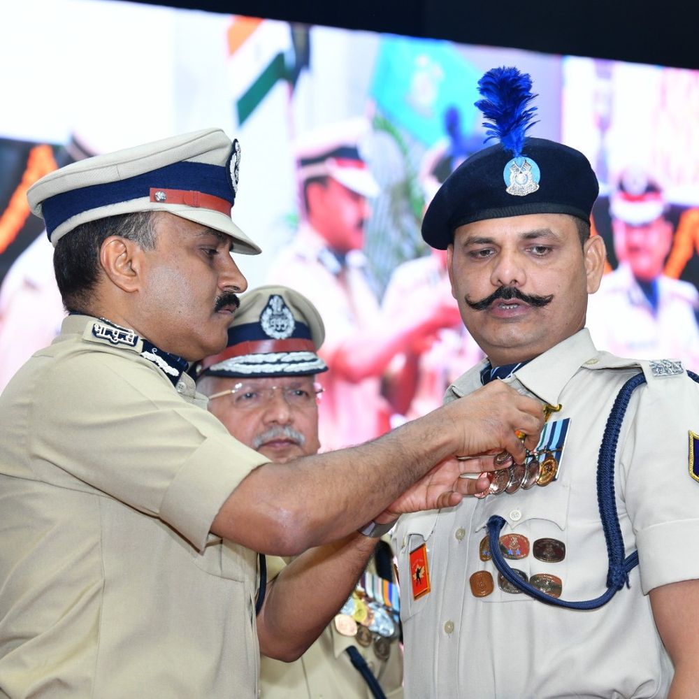 धरहरा के रंजन कुमार को मिला वीरता पदक:सीआरपीएफ शौर्य दिवस पर तीसरी बार हुए सम्मानित