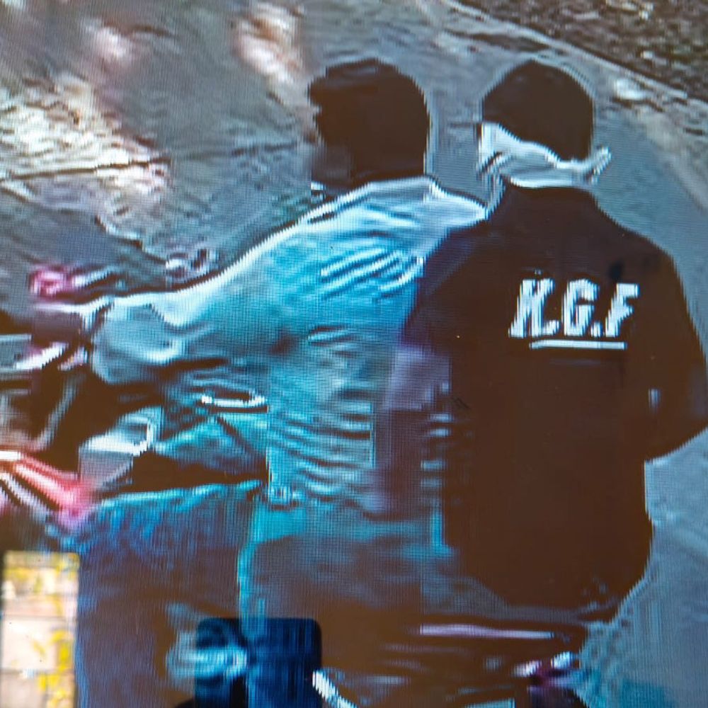 10 दिन बाद 2 और संदिग्धों के CCTV फुटेज मिले:बुरहानपुर में सराफा कारोबारी से 7 लाख की लूट; सूचना देने के लिए 2 नंबर जारी