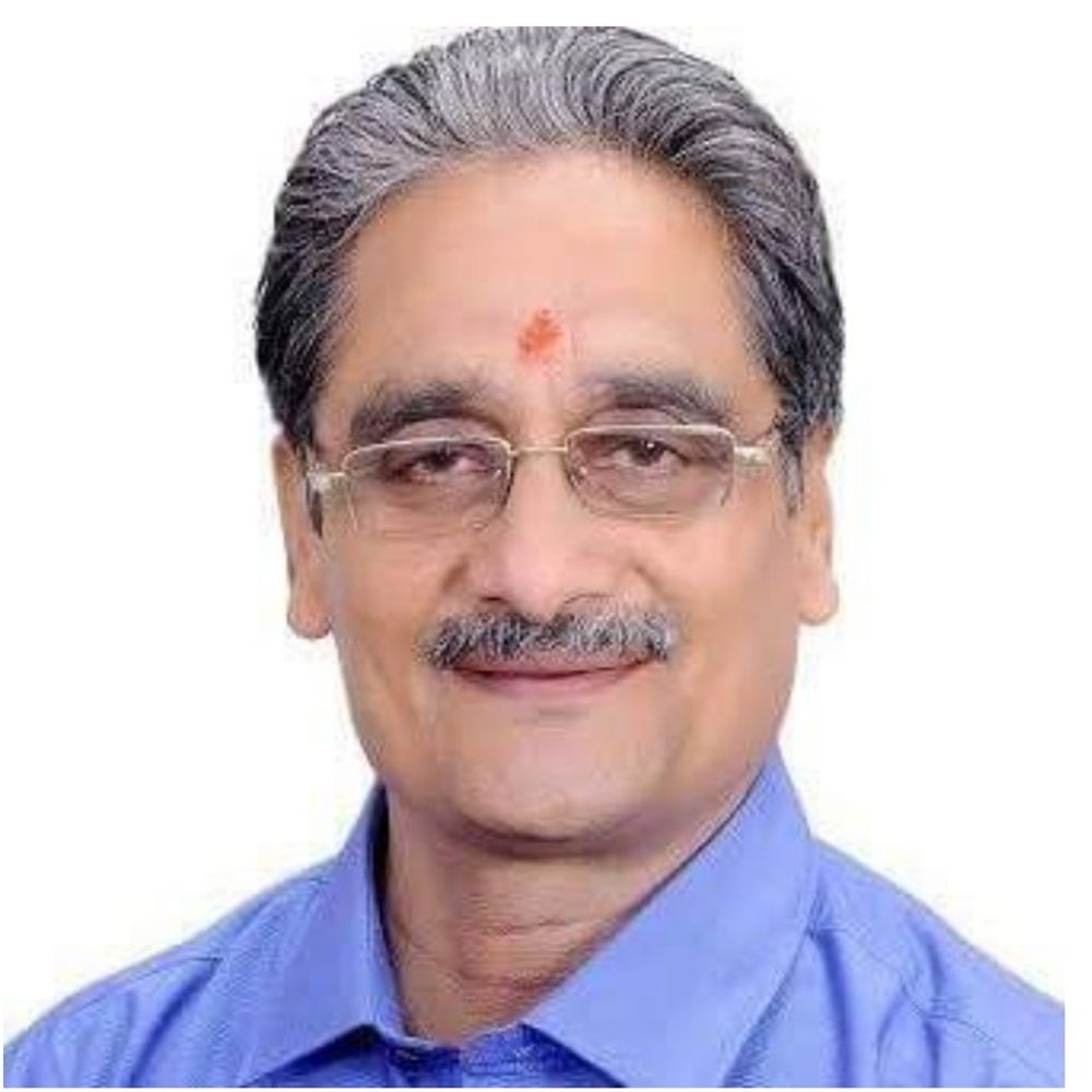 बस्ते का वजन तय, फिर भी बच्चों पर बढ़ता बोझ:फरीदाबाद में मुख्यमंत्री से शिकायत, स्कूलों में निजी किताबें लगाने पर कार्रवाई की मांग