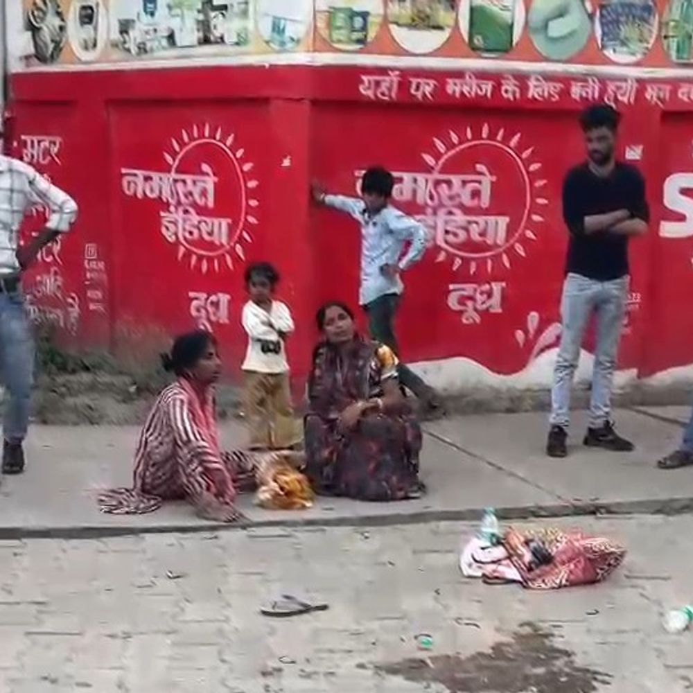 लोहिया अस्पताल में 7 महीने के बच्चे की मौत:इलाज में लापरवाही का आरोप, परिजनों ने बुलाई पुलिस, डॉक्टर बोले- गंभीर हालत में किया था रेफर