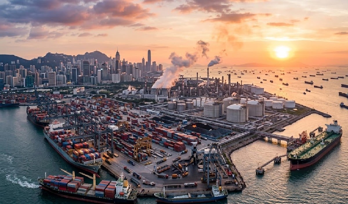 Iran War का China की Economy पर असर, Export धीमा, Import ने तोड़ा नवंबर 2021 का रिकॉर्ड