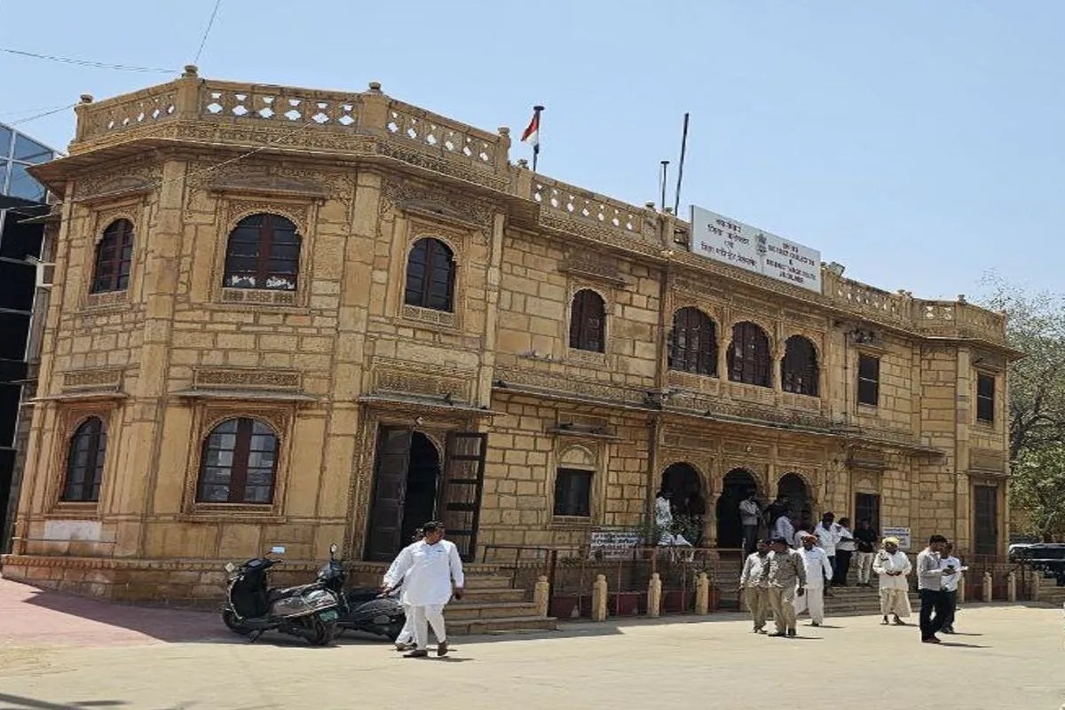  अब तक 67 जिला कलक्टर में से 4 ही महिला, दो पूरा नहीं कर पाई छह माह का कार्यकाल