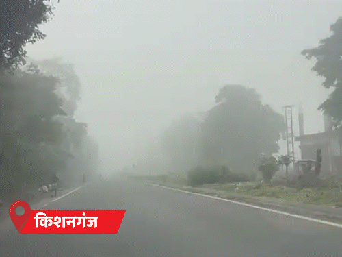 खगड़िया में आंधी से पेड़ गिरे-घर टूटे:नेशनल हाई-वे पर लंबा जाम; 3 जिलों में बारिश अलर्ट, कई शहरों में छाए बादल