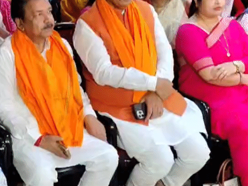 प्रधानमंत्री मोदी ने ‘नारी शक्ति वंदन सम्मेलन’ को किया संबोधित:पटना बीजेपी दफ्तर में किया सीधा प्रसारण, पीएम को सुनने जुटी महिला कार्यकर्ता