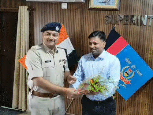 शंभू कुमार सिंह होंगे जामाताड़ा के नए एसपी:22वें एसपी के रूप में लिया पदभार, कहा- अपराध नियंत्रण और साइबर क्राइम पर रहेगा फोकस