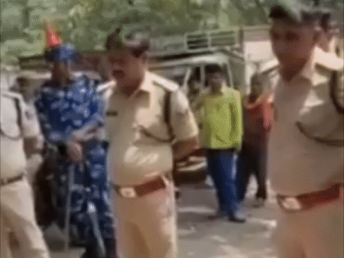 गयाजी में धरने पर बैठे पूर्व विधायक सतीश दास गिरफ्तार:मजदूर दिवस पर महारैली की मांग कर रहे, कहा- गयाजी में भारत का संविधान लागू नहीं है