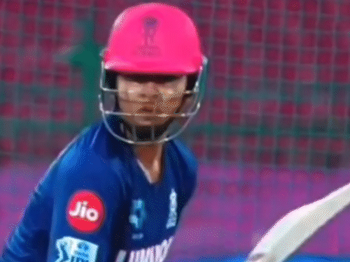 वैभव सूर्यवंशी बने सिक्स के सुपर किंग:8 मैंचों में 32 छक्के लगाकर टॉप पर; ईशान ने मैच से पहले धमकाया-मुझे पता है तुम्हारा राज