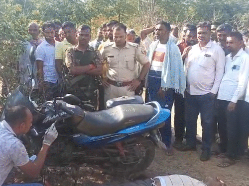 चतरा में वेटनरी डॉक्टर का मिला शव:शुक्रवार की शाम घर से निकले थे, जंगल में मिला शव, बाइक-मोबाइल भी मिला