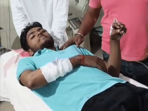 महिला होमगार्ड से छिनतई, विरोध पर युवक को मारी गोली:हाथ में लगी बुलेट, बाइक सवार 2 बदमाश हथियार लहराते हुए फरार