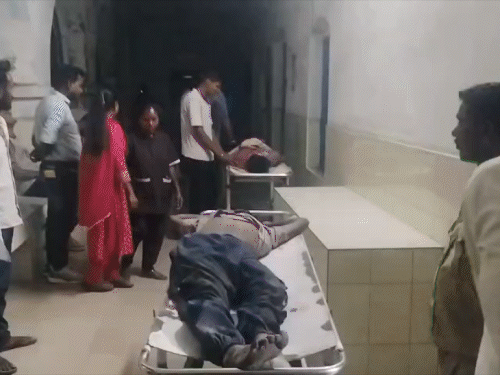 रामगढ़ के भुरकुंडा में सड़क हादसा:दो युवकों की हुई मौत, दो गंभीर रूप से हुए घायल, आमने-सामने टकराई स्कूटी-बाइक