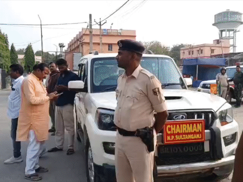 भागलपुर में एक्जीक्यूटिव ऑफिसर की गोली मारकर हत्या:सभापति को सिर में मारी बुलेट; नगर परिषद ऑफिस में अंधाधुंध फायरिंग
