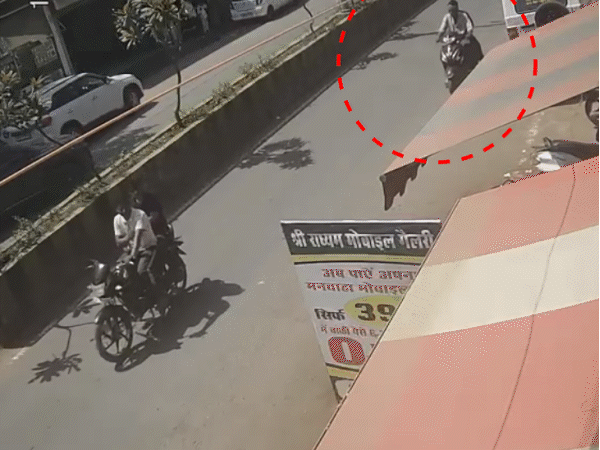 ऑनलाइन गेम में हारी 5 लाख रुपए, रची साजिश:नाबालिग भाई से खुद पर कराई फर्जी लूट, CCTV में चप्पल बनी गिरफ्तारी की वजह