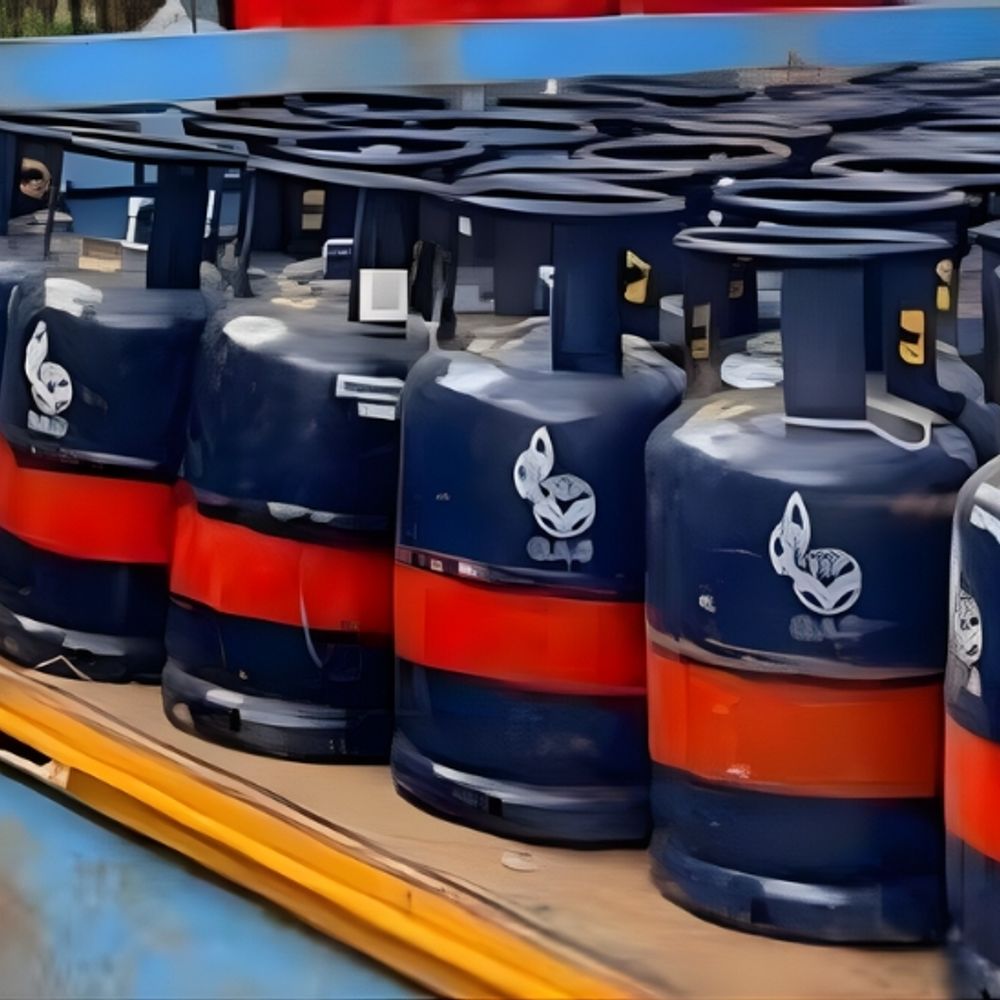 5KG वाला सिलेंडर किराने की दुकान पर भी मिलेगा:सरकार ने राज्यों की डेली लिमिट दोगुनी की, स्टूडेंट्स और प्रवासियों के लिए रिजर्व रहेगा कोटा