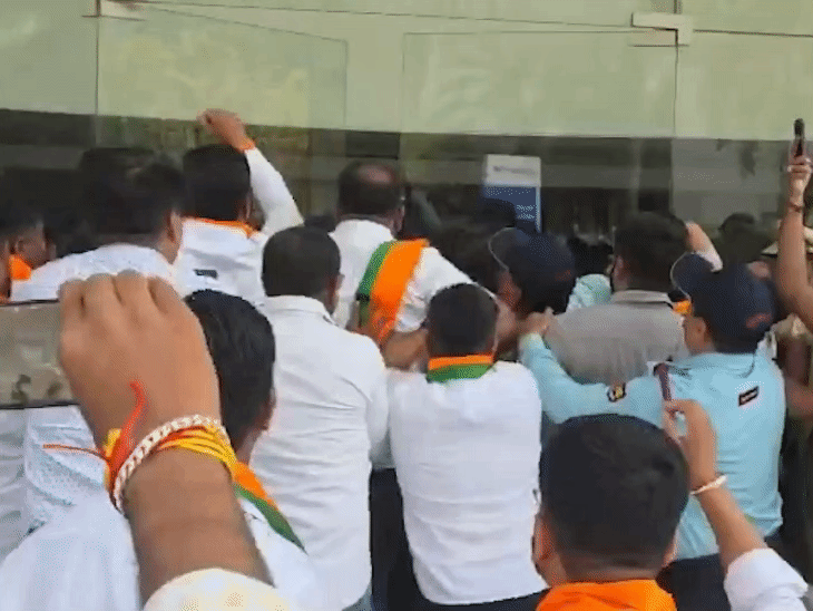 नासिक की IT-कंपनी में लड़कियों के यौन शोषण-धर्मांतरण का मामला:6 मुस्लिम टीम लीडर, HR मैनेजर अरेस्ट; हिंदू संगठन का कंपनी कैंपस में हंगामा