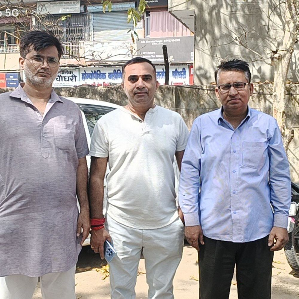 हाउस टैक्स वृद्धि से थानाभवन में आक्रोश:शामली में ईओ पर भ्रष्टाचार के आरोप, तहसील दिवस में शिकायत