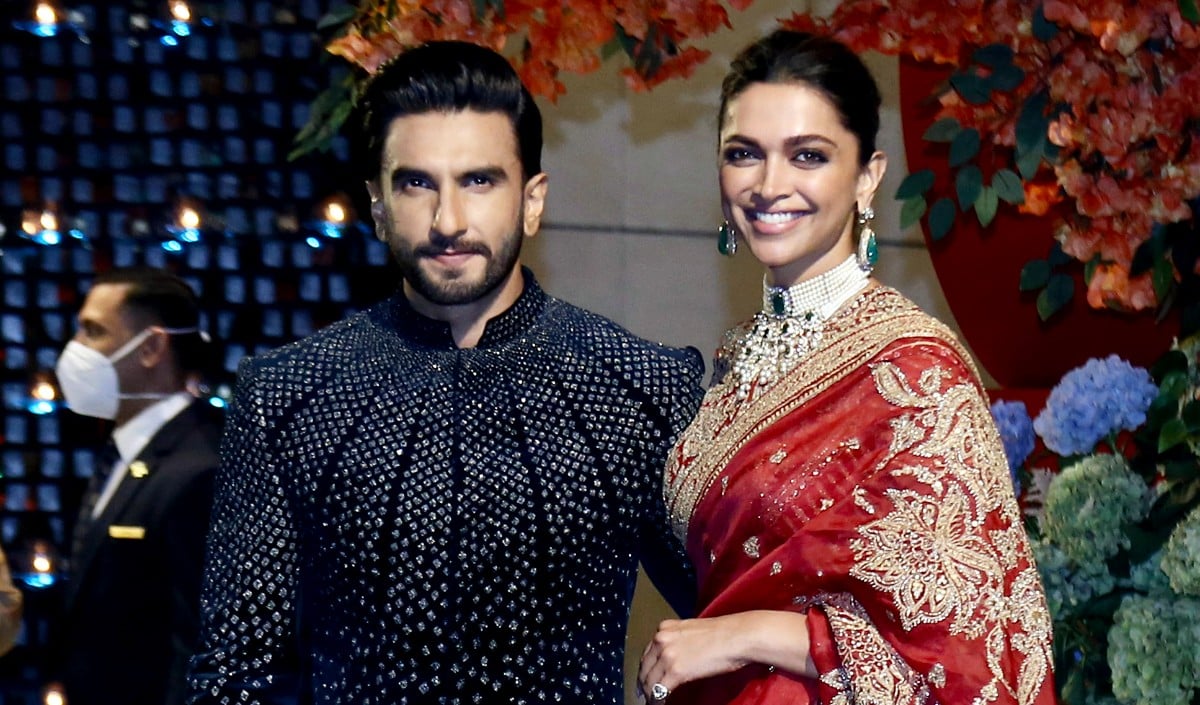 पति से प्यारी विचारधारा!! Ranveer Singh स्टारर धुरंधर की सफलता पर Deepika Padukone की चुप्पी पर उठ रहे सवाल