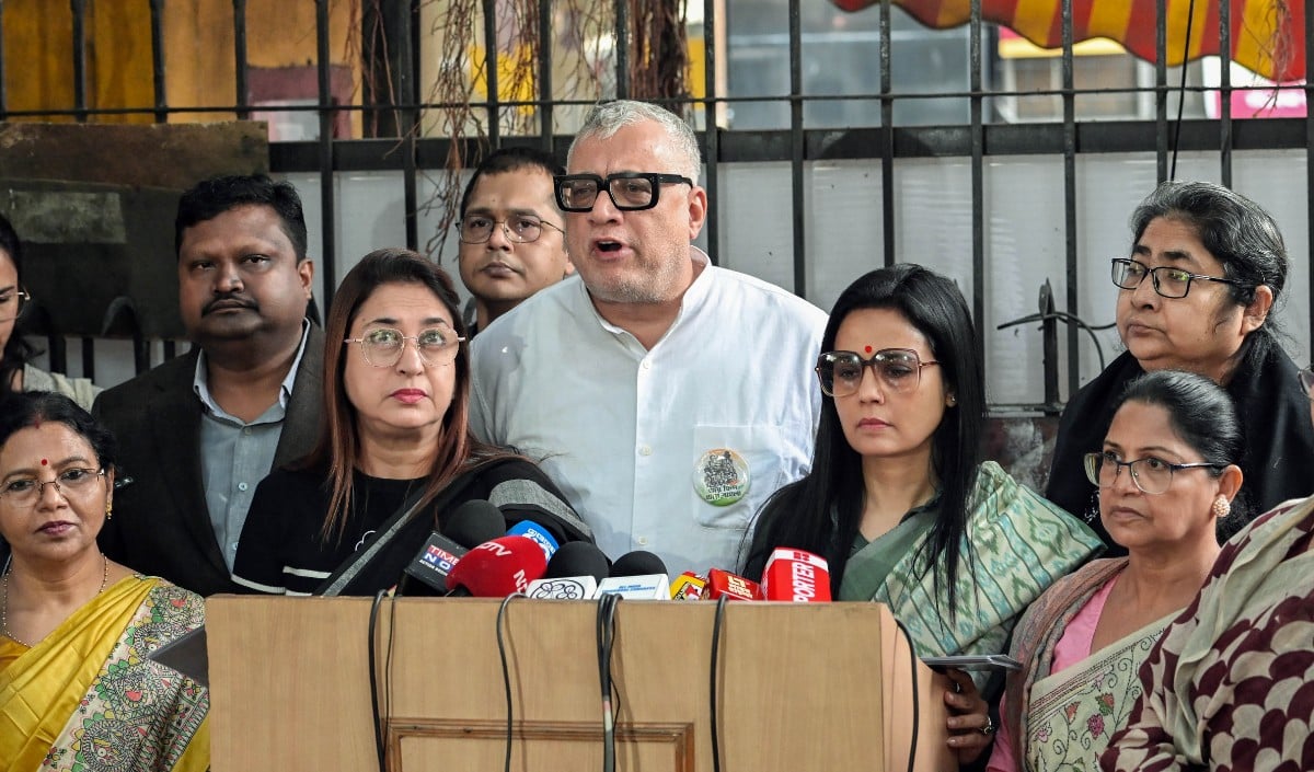 Election Commission में TMC का हाई-वोल्टेज ड्रामा, Derek O’Brien पर CEC पर चिल्लाने का आरोप