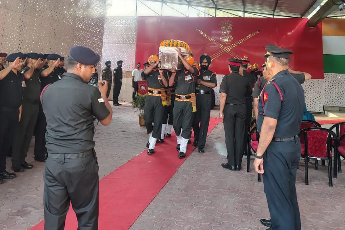 छुट्टी पर घर लौट रहे अग्निवीर का दिल्ली एयरपोर्ट पर निधन, लेह-लद्दाख बॉर्डर पर थी पोस्टिंग