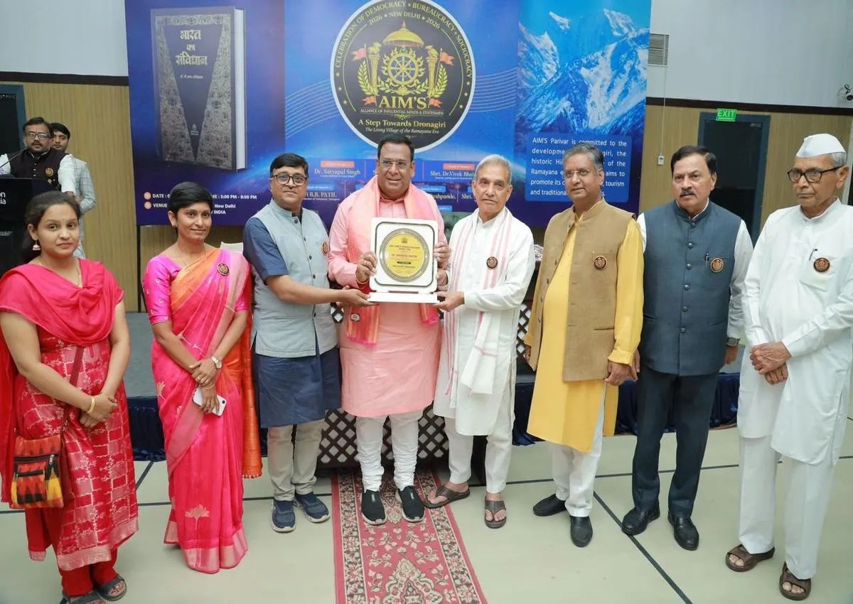 समाजसेवा के लिए डॉ. जिनेंद्र शास्त्री को राष्ट्रीय सम्मान, दिल्ली में “सेलिब्रेशन ऑफ सोशियोक्रेसी” से नवाजा