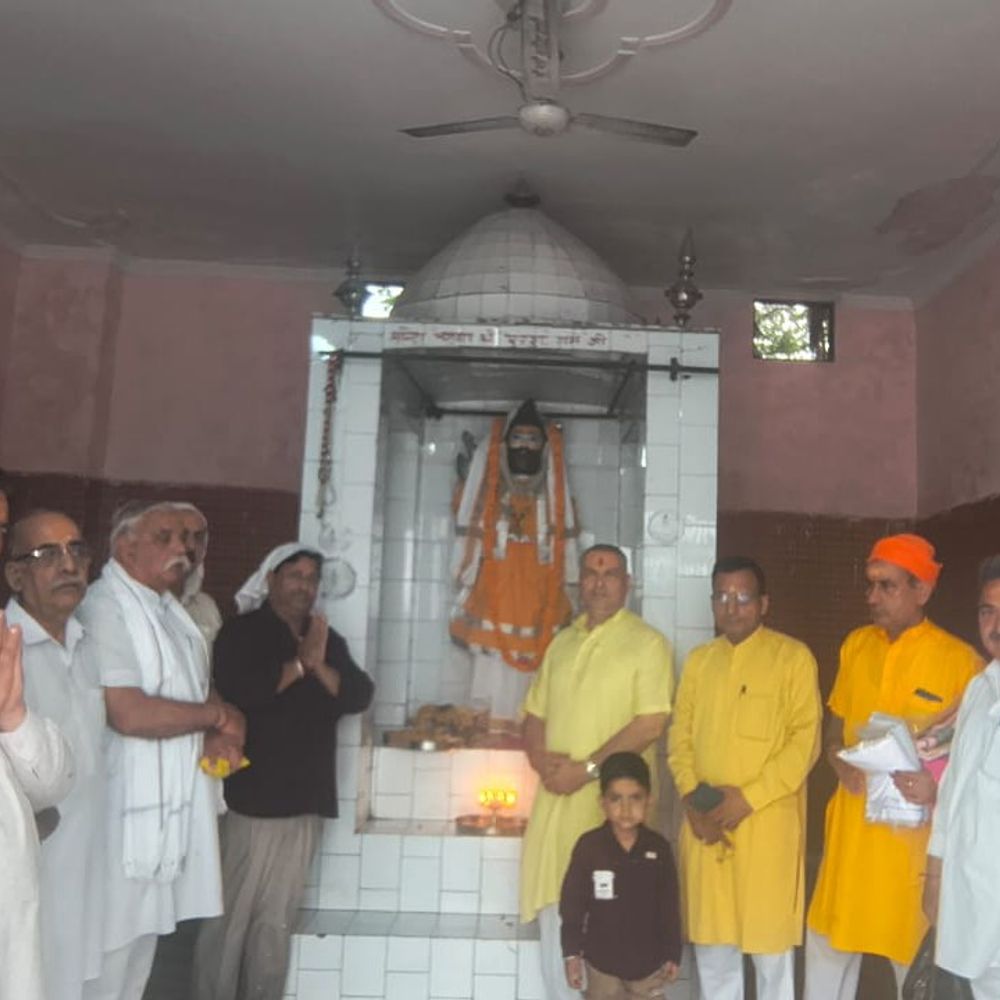 तरनतारन में भगवान परशुराम जन्मोत्सव मनाया:पूर्व मंत्री अनिल जोशी ने जीवन पर डाला प्रकाश, भजन संध्या का आयोजन