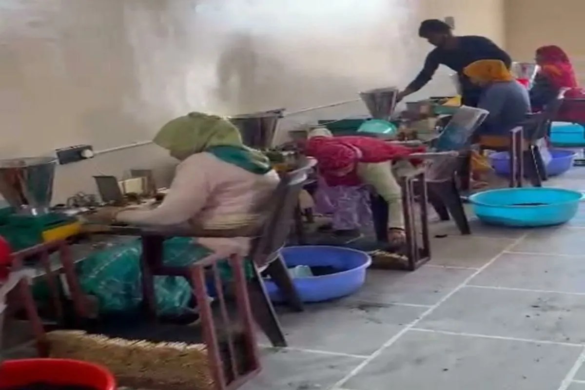 जंग की तपिश अगरबत्ती उद्योग तक, रोजगार पर संकट