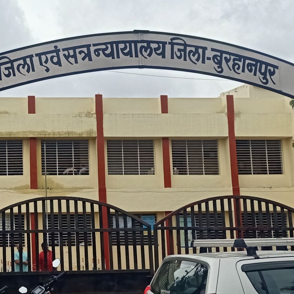 नाबालिग से दुष्कर्म की कोशिश; आरोपी को 7साल की जेल:बुरहानपुर में छेड़छाड़ के दोषी को 2 साल कारावास, कोर्ट ने 2000 रुपए का जुर्माना लगाया