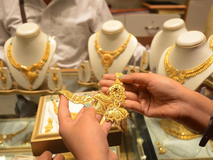 चांदी आज ₹13 हजार बढ़कर ₹2.44 लाख पर पहुंची:सोना ₹4 हजार महंगा हुआ, इस साल ₹19 हजार दाम बढ़े