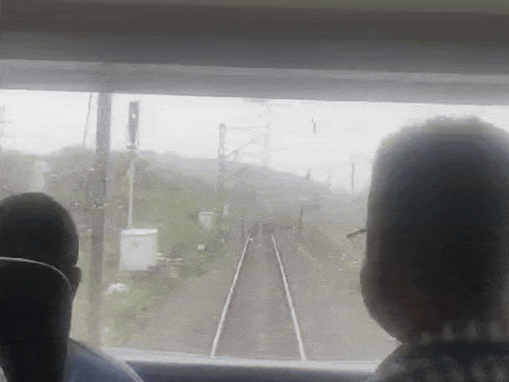 राजकोट-रीवा एक्सप्रेस में बढ़ेगा थर्ड एसी कोच:24 और 25 मई से लागू होगी नई व्यवस्था; समर सीजन में भीड़ प्रबंधन में मिलेगी मदद