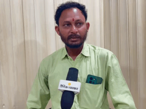 ‘बाबा ने चचेरी बहन पर कैंसर करवाने का पर्चा निकाला’:हांसी का व्यक्ति बोला- पड़ोसी-रिश्तेदारों ने दूरी बनाई, सभी शक की निगाह से देखने लगे