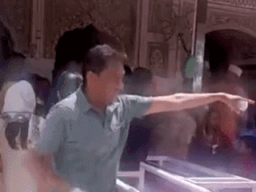 मनसा देवी मंदिर व्यवस्था पर रॉकी मित्तल का तंज:काउंटर पर बोले-माता से कितने रुपए में बात करवा दोगे, हथियारबंद पुलिसकर्मियों पर उठाए सवाल