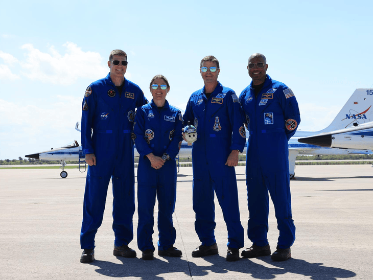 1972 के बाद पहली बार चांद की ओर जाएंगे इंसान:10 दिन में चांद का चक्कर काटकर लौटेंगे, आज लॉन्च होगा आर्टेमिस-II मिशन