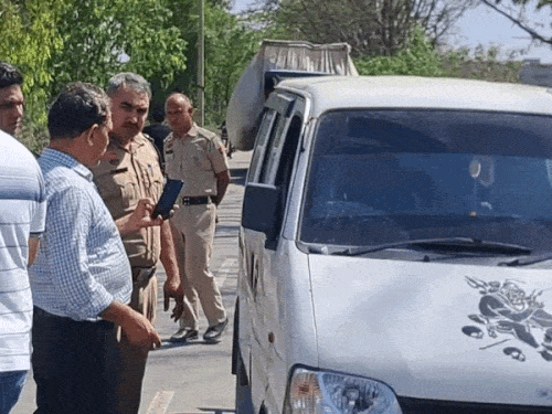 सोनीपत में लाठी-डंडों से पीटकर युवक की हत्या:हमलावरों ने शव यूनिवर्सिटी के पास फेंका; सिर पर मिले चोट के निशान