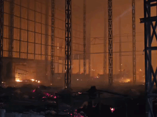 बालोतरा रिको औद्योगिक क्षेत्र में भीषण आग:दो कपड़ा इकाइयों में लाखों का नुकसान, जांच जारी