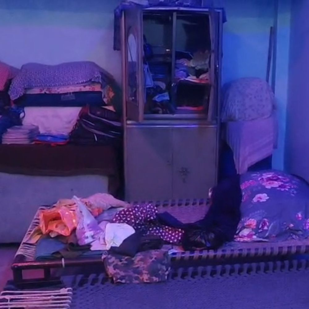 कौशांबी में घर से 3 लाख की चोरी:दावत में गए थे सभी लोग, लौटे तो केश और जेवर गायब थे; चौकी से 100 मीटर दूर वारदात